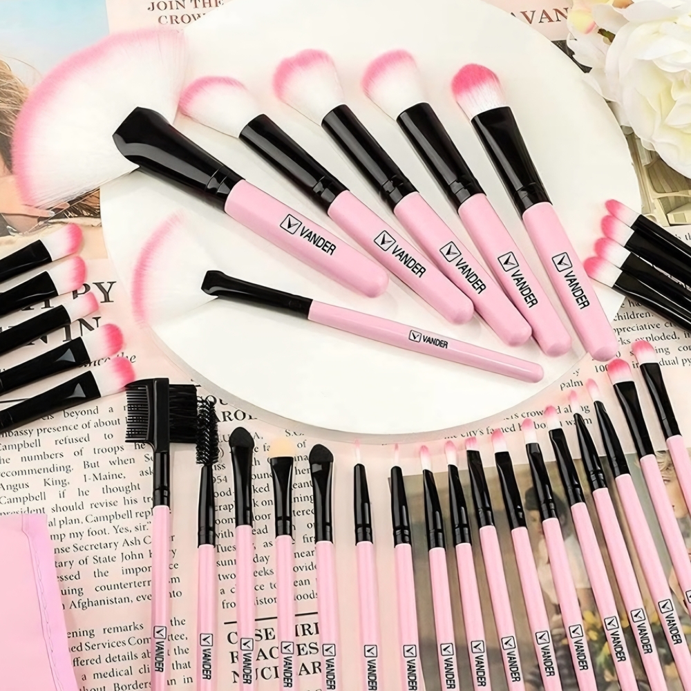 32 Piece Professional Makeup Brush Set with Storage Case Pouch (NWT) - Picture 11 of 12